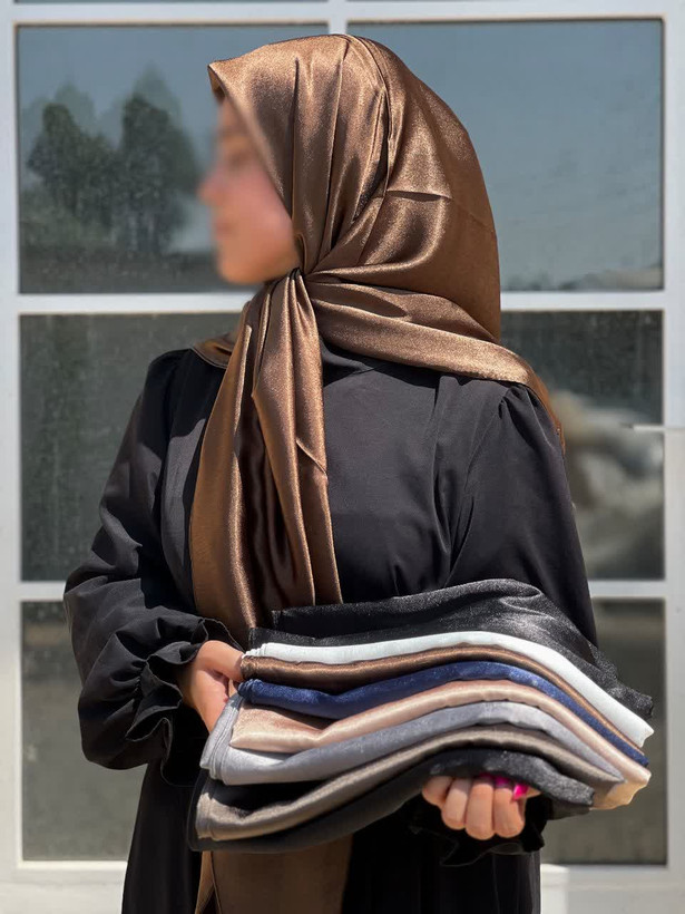 روسری مجلسی بارسلونا