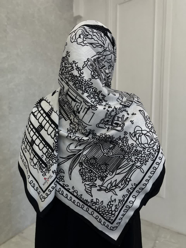 روسری ابریشم ساتن
